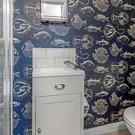 펜션 Adventure - 휫비