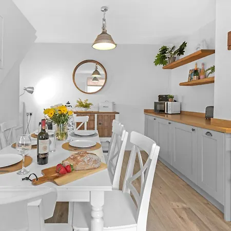 Adventure - 펜션 휫비